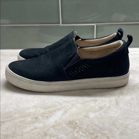 Earth Midnight Black Suede Perforated Slip-Ons. Size 7. - Picture 3 of 6
